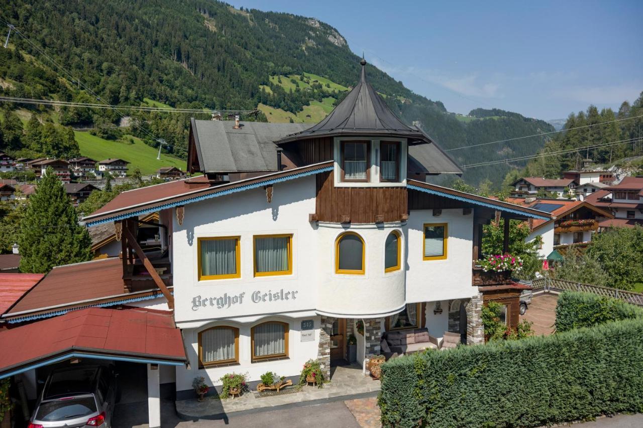 Berghof Geisler Aparthotel Finkenberg Exterior photo